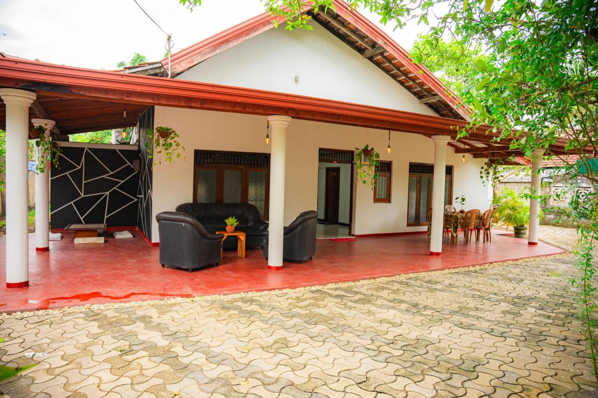 Hanguk Villa Mirissa Exteriör bild